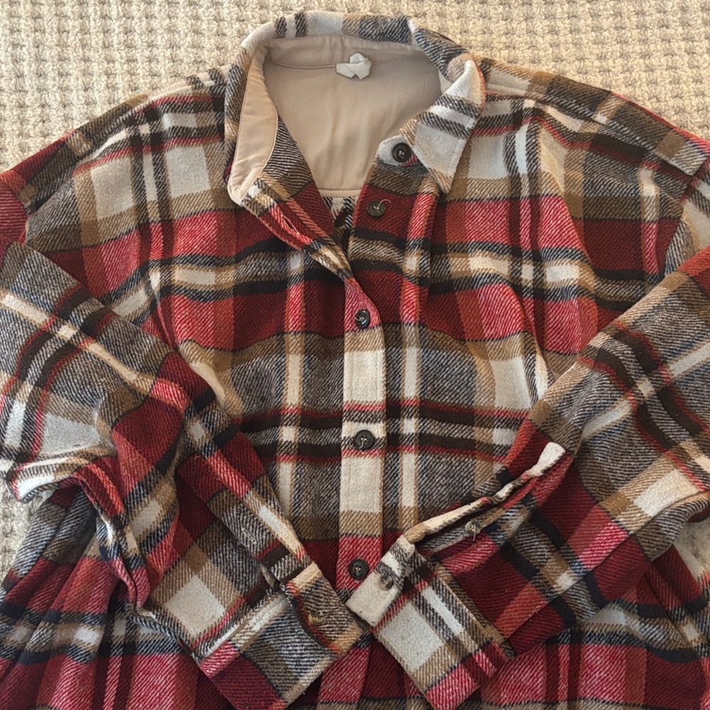 Women’s Plaid Button-Up